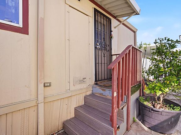 3rd image of 2963 Santa Rosa Avenue #B-2