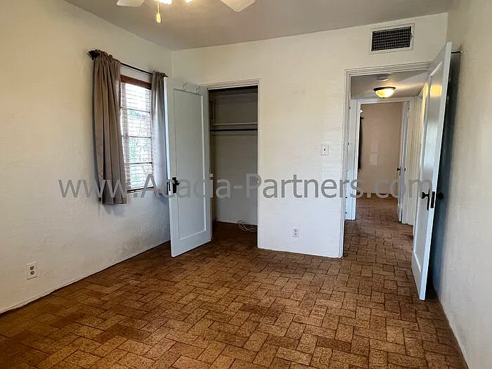 1721 E Silver St — Photo 7