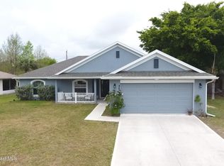 862 Iris St, Sebastian, FL 32958