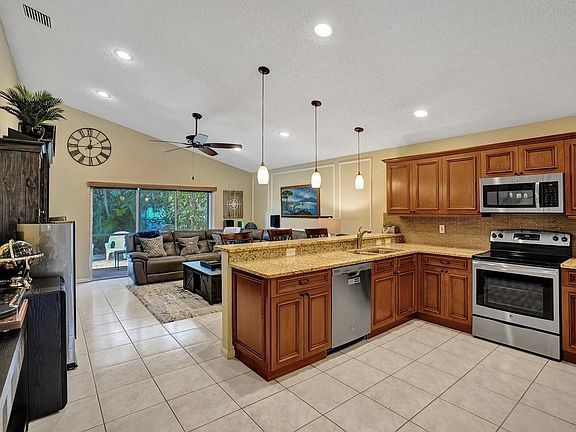 2nd image of 8171 Mystic Harbor Circle