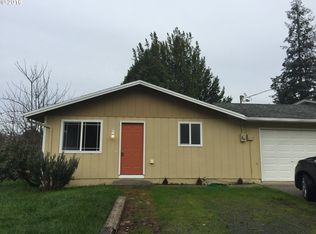 1628 Sunset Ln, Myrtle Point, OR 97458