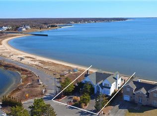 14 Seaview Ln, Center Moriches, NY 11934