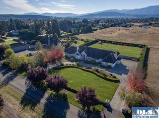 202 Plum Tree Ln, Sequim, WA 98382