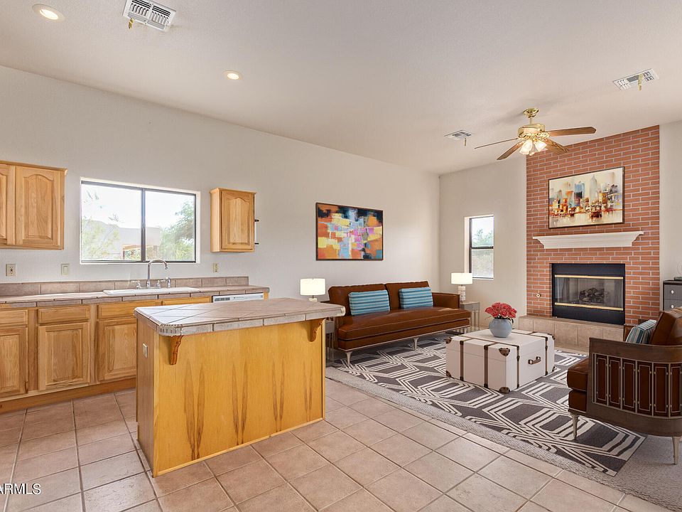 1305 E Paint Your Wagon Trl, Phoenix, AZ 85085 Zillow