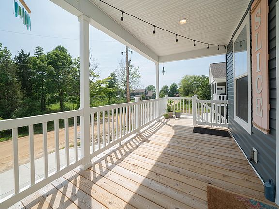 5th image of 7389 Beachview Dr