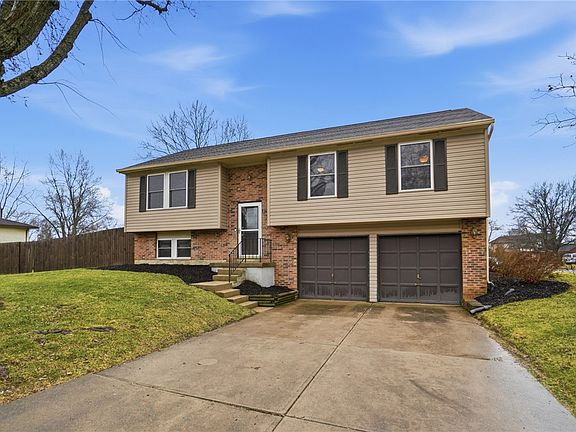 5th image of 9881 Rose Arbor Dr