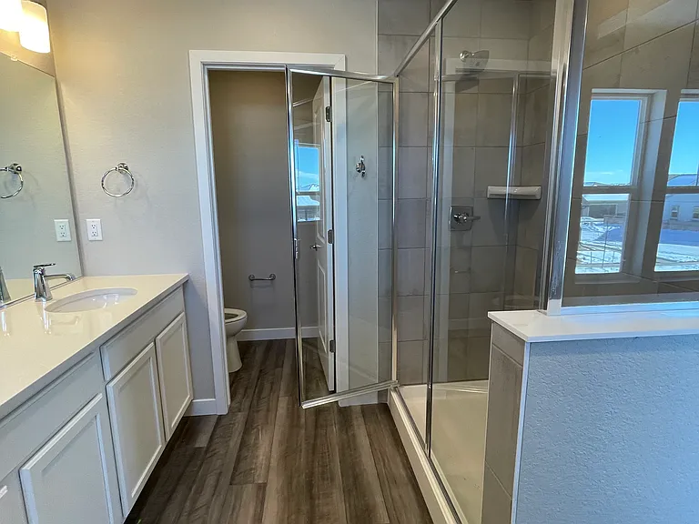 922 Colorado River Ave — Photo 13