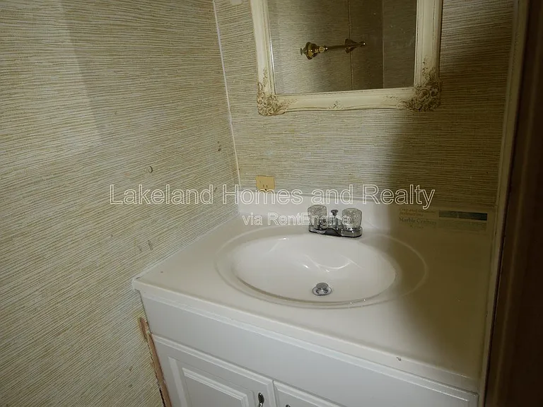 1567 Longbow Dr — Photo 9