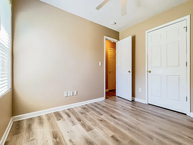 1116 Kramden Ct — Photo 12