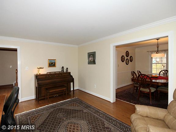 3rd image of 6302 Heritage Landing Ct