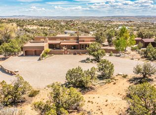7160 Foothills Dr, Farmington, NM 87402