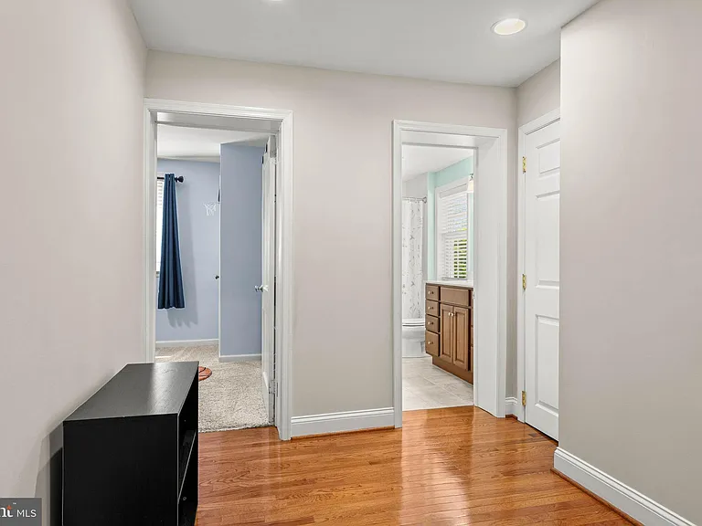 1518 James Rd — Photo 14