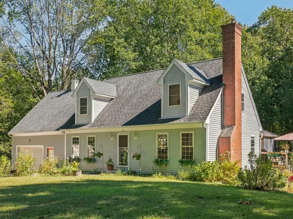 21 New Boston Road, York, ME 03909
