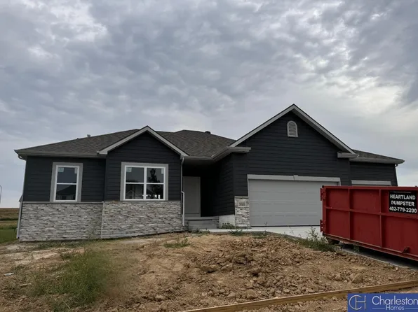 10331 S 207th St, Gretna, NE 68028