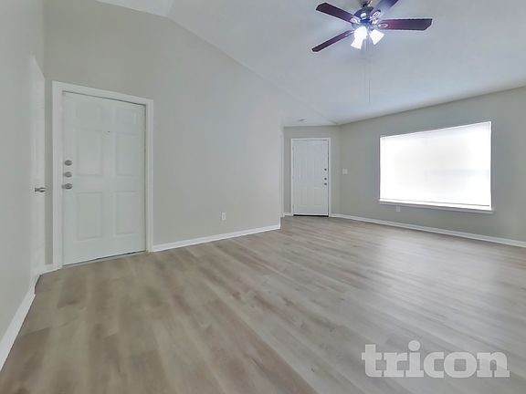 2nd image of 3135 Kelling St
