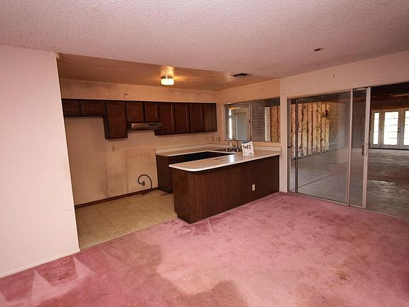 5th image of 7562 W Heatherbrae Dr
