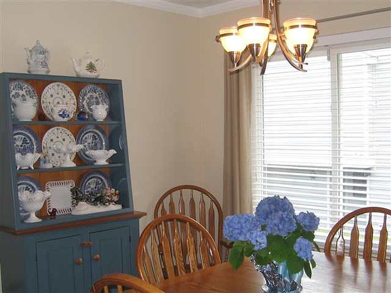 4th image of 2001 ROCKPORT Court