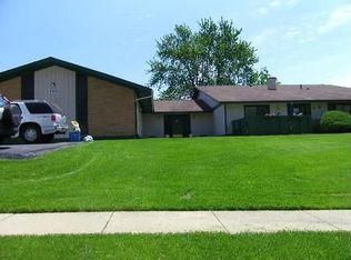 4919 W Oakwood Dr, McHenry, IL 60050