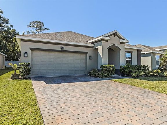 2nd image of 725 Bonsai St