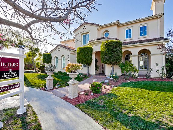 3rd image of 2185 Eagle Hills Ct