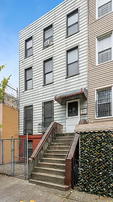 Sold by Compass | media 1