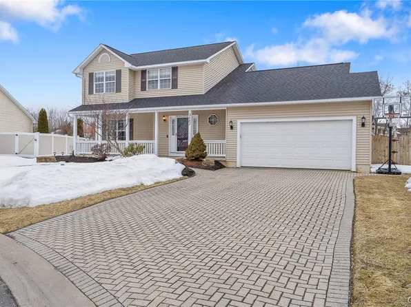 3682 Junco Trl, Liverpool, NY 13090