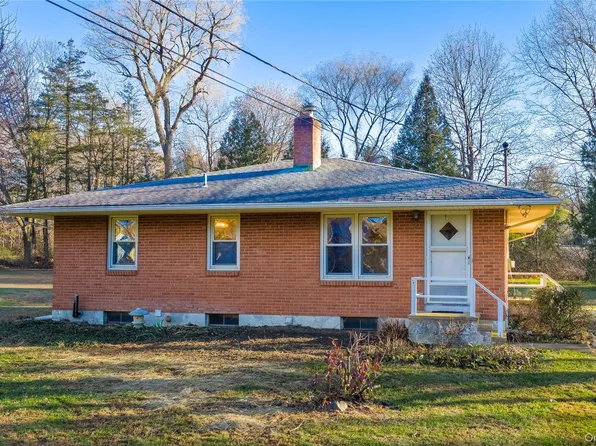 16 Townsend Boulevard, Pawling, NY 12564