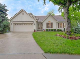 1654 N Sunset St, Olathe, KS 66061