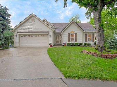 1654 N Sunset St, Olathe, KS, 66061