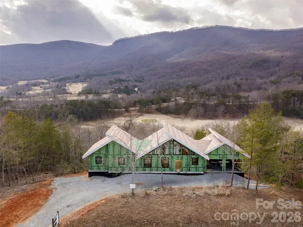 788 E Deep Gap Farm Rd, Mill Spring, NC 28756