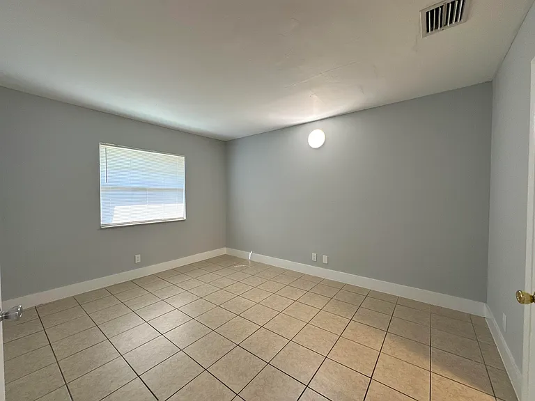 4773 Arjaro Dr — Photo 16