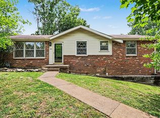 246 Sterling Rd, Hendersonville, TN 37075