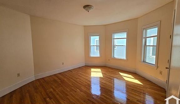 2nd image of 25 Angell St Floor 3