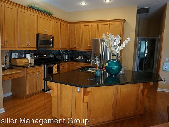 4th image of 10106 Foxhurst Ct