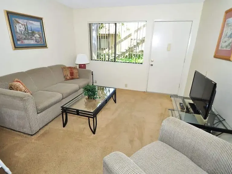 Foxwood Corporate Apartments — Photo 12