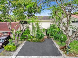 702 SW 89th Ave, Plantation, FL 33324