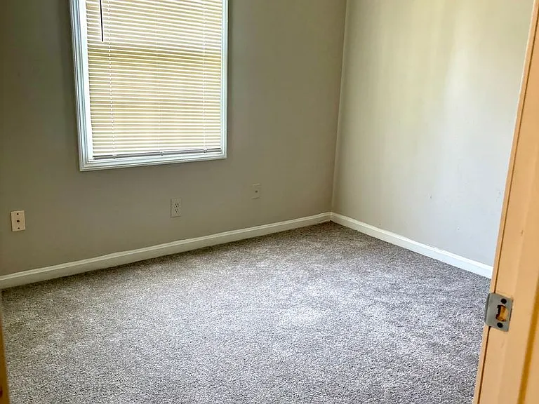 1218 Burnwick Ct — Photo 13