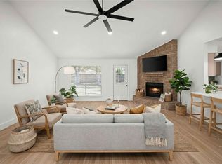 303 Knoll Forest Dr, League City, TX 77573