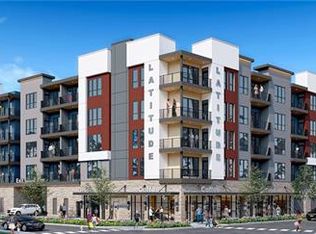 3100 Lake Villas Dr, Metairie, LA 70002