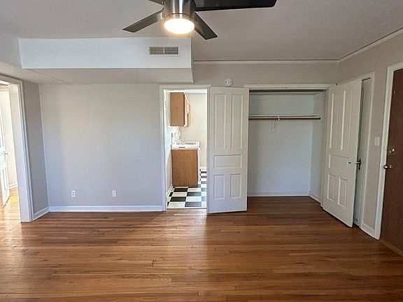 2nd image of 3127 Chicago St #227