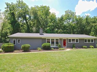 233 Wenneker Dr, Saint Louis, MO 63124