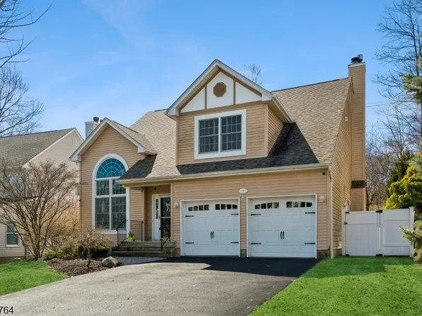 18 Fox Hollow Trl, Bernardsville Boro, NJ 07924