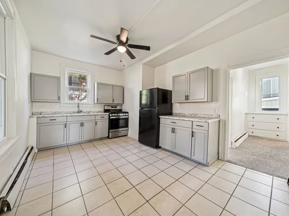 623 Spruce St, Irwin, PA 15642