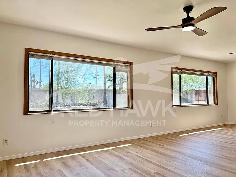 6607 E Sheridan St — Photo 37