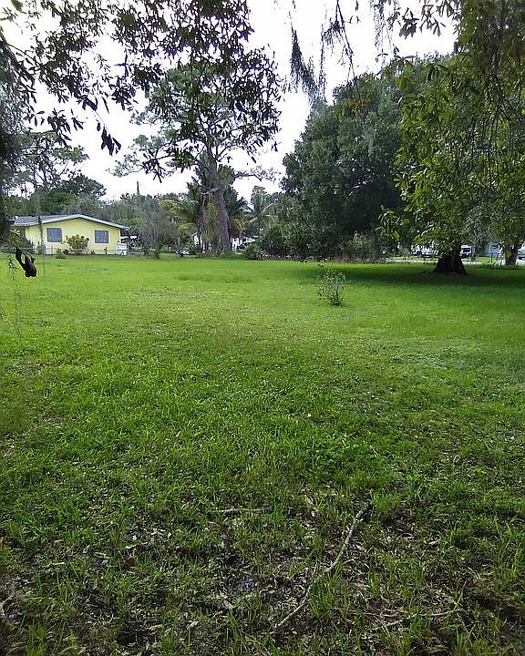 2nd image of 800 Cory Campbell Rd