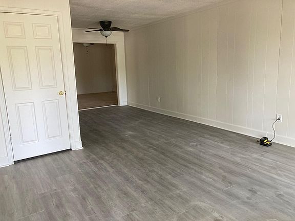 2nd image of 5714 Kenilwood Dr