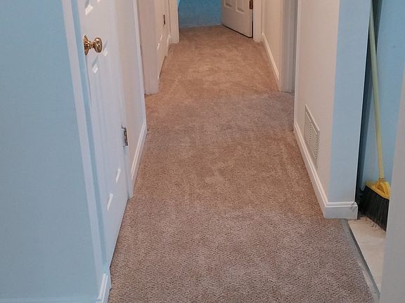 2nd image of 15 Lincoln Dr