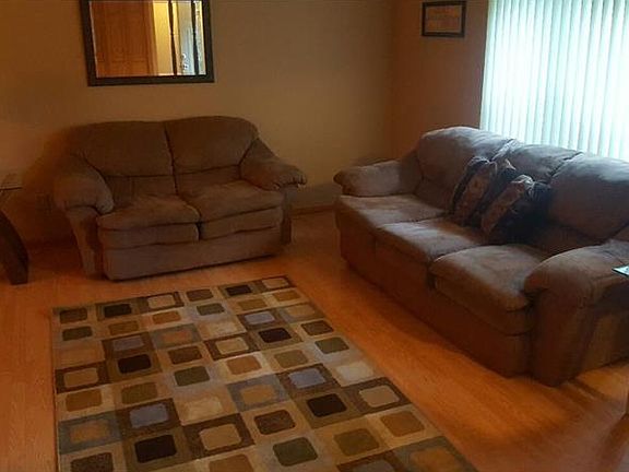 4th image of 226 Wheatfield Dr