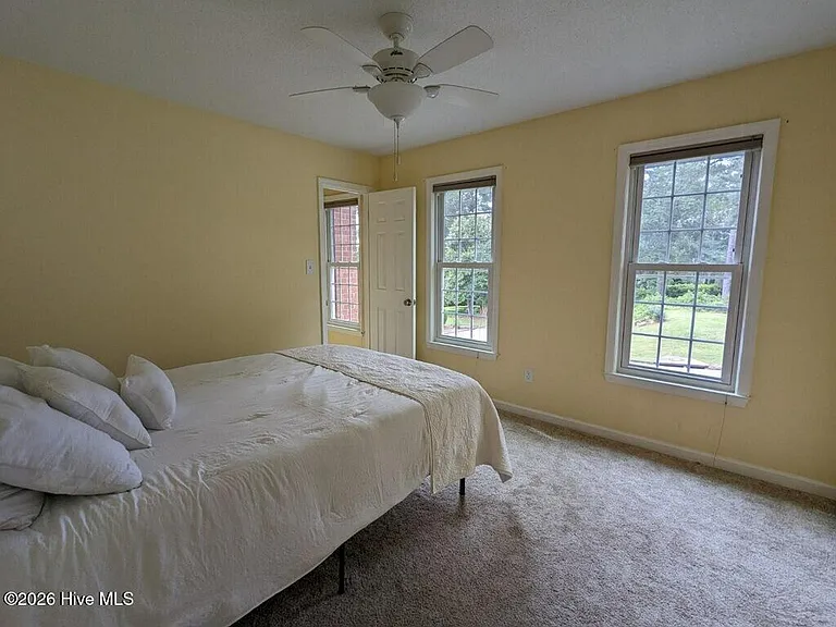 296 Ashbrook Dr — Photo 12