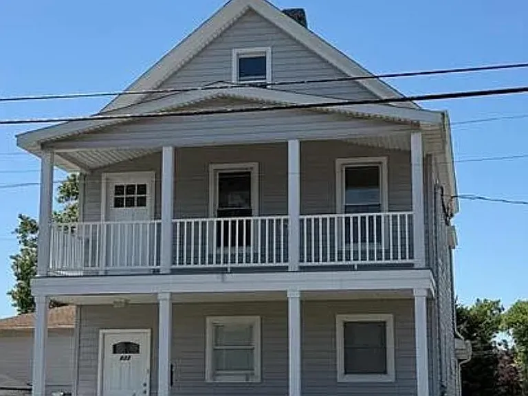 832 Paterson Ave #1 — Photo 1